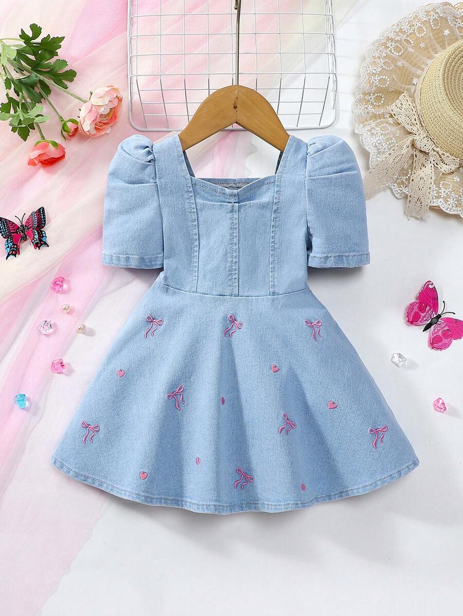Denimly 女童休闲都市浅洗粉色蝴蝶心形荷叶边袖牛仔连衣裙 - 淺色水洗藍 - 查看 1