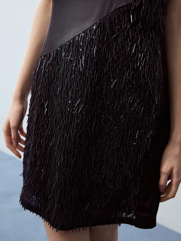 MOTF STUDIO CONTRAST SEQUIN HALTERNECK DRESS
