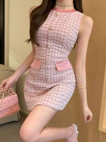 DAZY Plaid Fitted Sleeveless Bodycon Mini Dress Suitable For Date Night, Wedding