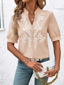 SHEIN Clasi Blusa casual da donna con collo tacca e ricamo, adatta per taglie forti e vacanze