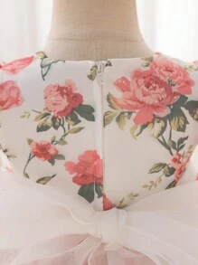 SHEIN Glamorique Kids 女婴玫瑰印花欧根纱薄纱盖袖缎面泡泡袖连衣裙，适合婚礼、花童、派对