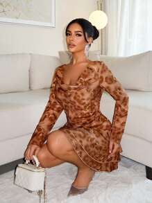 SHEIN SXY Women Leopard Print Plunging Neck Long Sleeve Fashion Dress,Brown,Autumn,70s,Club Night,Party, Valentine's Day Vacation Beach Outfit Spring Summer - Multicolor - View 4