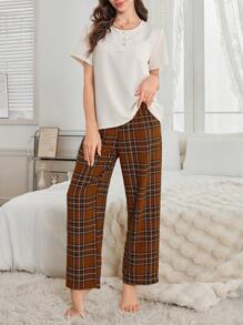 CoupledUp Cămașă cu buzunar cu gât rotund și pantaloni cu imprimeu cu carouri 2 buc. Set de pijamale