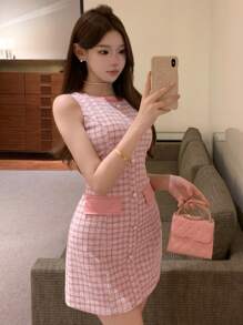 DAZY Plaid Fitted Sleeveless Bodycon Mini Dress Suitable For Date Night, Wedding