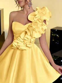 Lovelzi Elegant Romantic 3D Ruffled Decor Strapless Wide A-Line Fitted Bodice Party Gown, Party Dress, Wedding Guest Cocktail Dress - Yellow - View 3