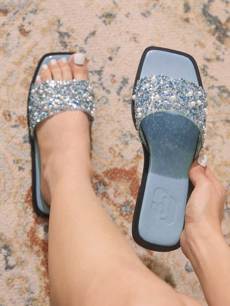CUCCOO TILAWA Nuevas sandalias planas para mujer para exteriores, chanclas cuadradas con strass plateados, calzado cómodo y casual para fiestas y trabajo en verano, con suela gruesa antideslizante