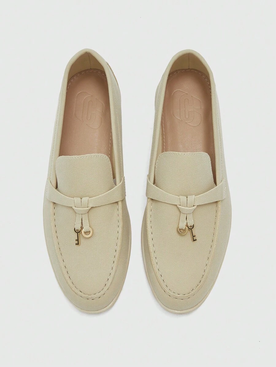 CUCCOO BIZCHIC Women's Solid Color Simple Casual Fashion Slip-On Shoes, For Daily Wear Spring Shoes Spring Break Easter - Beige - View 1