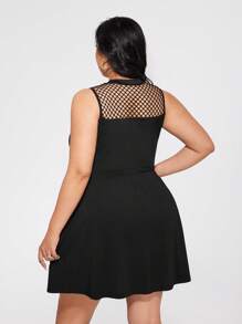 SHEIN ICON 加大码圆领无袖网眼拼布 A 字形连衣裙，Y2K 朋克哥特风格，带口袋 - 黑色 - 查看 7