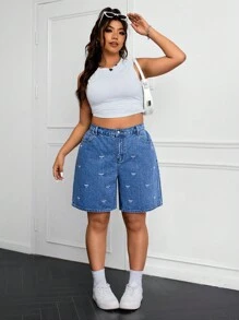 SHEIN ICON سروال قصير جينز فضفاض مزخرف بالفراشات للسيدات البدينات - أزرق متوسط - مشاهدة 3