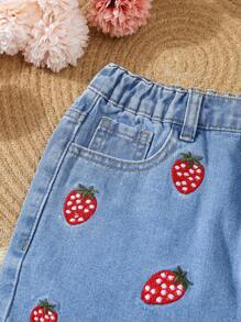 SHEIN Explorewe Tween Girl Embroidered Strawberry Denim Shorts, Summer,Holiday,Summer,Travel - Medium Wash - View 4
