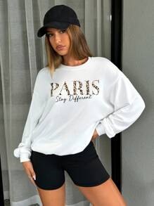 SHEIN Essnce Sudadera con capucha casual para mujer con estampado de leopardo, letra de París y manga larga, adecuada para otoño/invierno