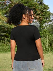 SHEIN EZwear Plus Size Women Sweetheart Neck Short Sleeve Fitted Blouse - Black - View 2