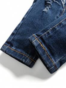 SHEIN Young Boys Casual Distressed Ripped Frayed Cat Whiskers High Stretch Skinny Blue Denim Pants,Kids Spring/Summer Clothes Outfits - Dark Wash - View 3