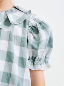 SHEIN Young Girls' Green Plaid Floral Print Ruffled Collar Puff Sleeve Embroidered Pocket Loose Dress, Mori Girl Style, Vacation Style