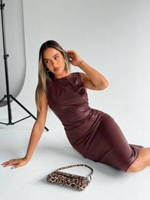 Siren Gaze Women's Burgundy Red Leather Dress Fashionable Ruched Autumn/Winter Sleeveless Ruched PU Mini Dress Solid Color Round Neck Ruched PU Leather Sleeveless Mid-Length Dress , Suitable For Party, Office, Outdoor, Liner Or Stand-Alone, Cocktail Dress Suitable For Going Out And Parties Christmas Dress,Summer Dresses For Women,Business Casual Woman New Year Elegant Evening Dress Spring Valentine's Day