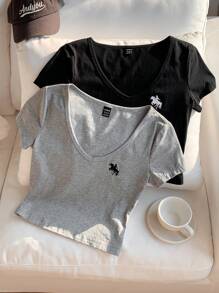 Comfortcana 2pcs Ladies V-Neck Embroidered Knight Short Sleeve T-Shirts - Multicolor - View 5