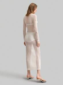 Ontre Vestido largo de punto con decoración de flor 3D hueca para mujer 2025, sofisticada flor 3D, vestido tipo capa para resort de primavera/verano, vestido de resort de primavera/verano, elegante y romántico - Blanco - Ver 4