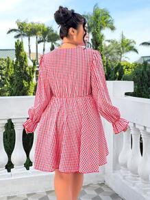 SHEIN EZwear Plus Size Lente/Zomer Vakantie Picknick Roze Geruite Swing A-lijn Jurk Met Peter Pan Kraag