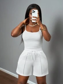 Slaydiva 新款春夏休闲基础运动风U领吊带上衣+短裤带牙条装饰运动裤白色女两件套-A