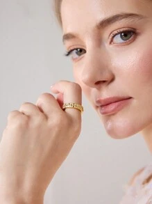 MOTF PREMIUM Anillo abierto texturizado enchapado en oro de 18K