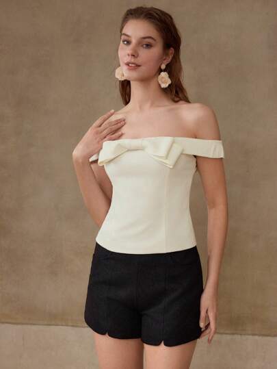 MOTF PREMIUM 蝴蝶结装饰露肩衬衫