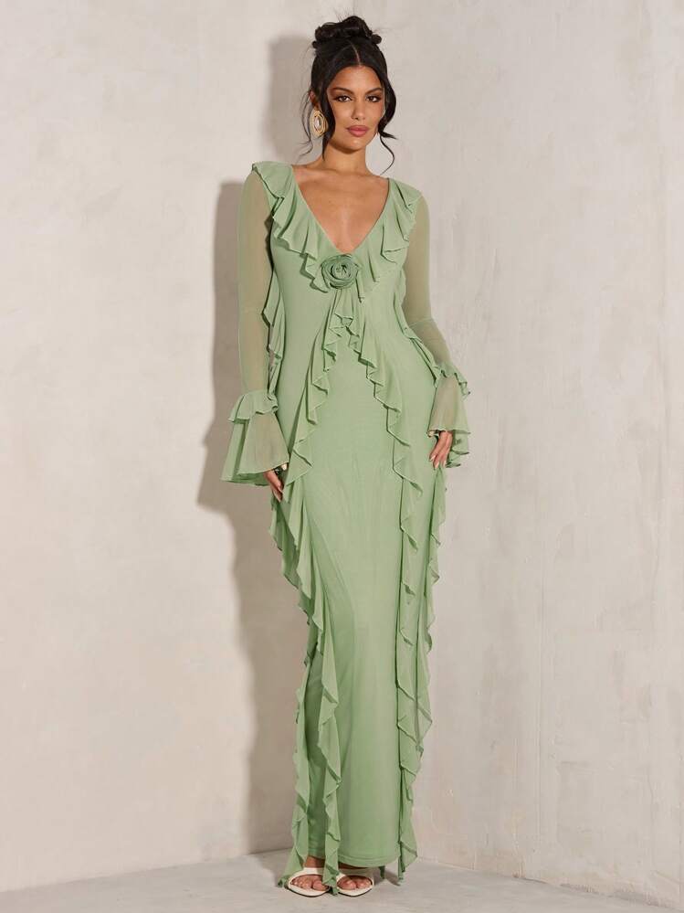 SHEIN BAE Robe longue à manches longues, col V profond, à volants, rouge unicolore. Sexy, élégante et minimaliste. Convient pour le superposage, le cocktail, les rendez-vous romantiques, l'automne/l'hiver. Convient également pour les demoiselles d'honneur, les fêtes, les mariages, Halloween, Noël