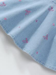 Denimly 女童休闲都市浅洗粉色蝴蝶心形荷叶边袖牛仔连衣裙 - 淺色水洗藍 - 查看 6