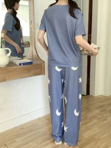 SHEIN Teen Girls Cute Bear & Moon Graphic Round Neck Short Sleeve Pajama Top And Pants 2 Pieces Lounge Set - Blue and White - View 2