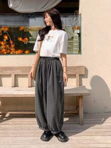 FRIFUL Women's Grey Striped Loose Cropped Pants, Spring Clothing - Grey - View 2
