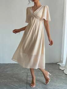 DAZY 女士深 V 领拼接腰部纯色雪纺连衣裙，适合约会和晚间穿着舞会礼服