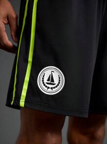 Manfinity Sport Corelite Men's Solid Color Patchwork Lace-Up Pocket Simple Casual Sports Shorts