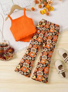 Set de 2 piezas con pantalones acampanados ajustados con estampado floral campestre y camiseta de halter sólida para niñas jóvenes