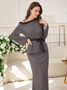 Modelyn 2 件女式春夏花卉印花长袖露肩上衣和裙子套装 - 黑色 - 查看 1
