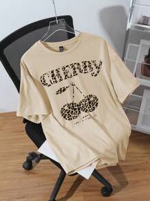 SHEIN EZwear 大码休闲简约豹纹樱桃图案圆领短袖 T 恤，大码，适合夏季 - 杏色 - 查看 1