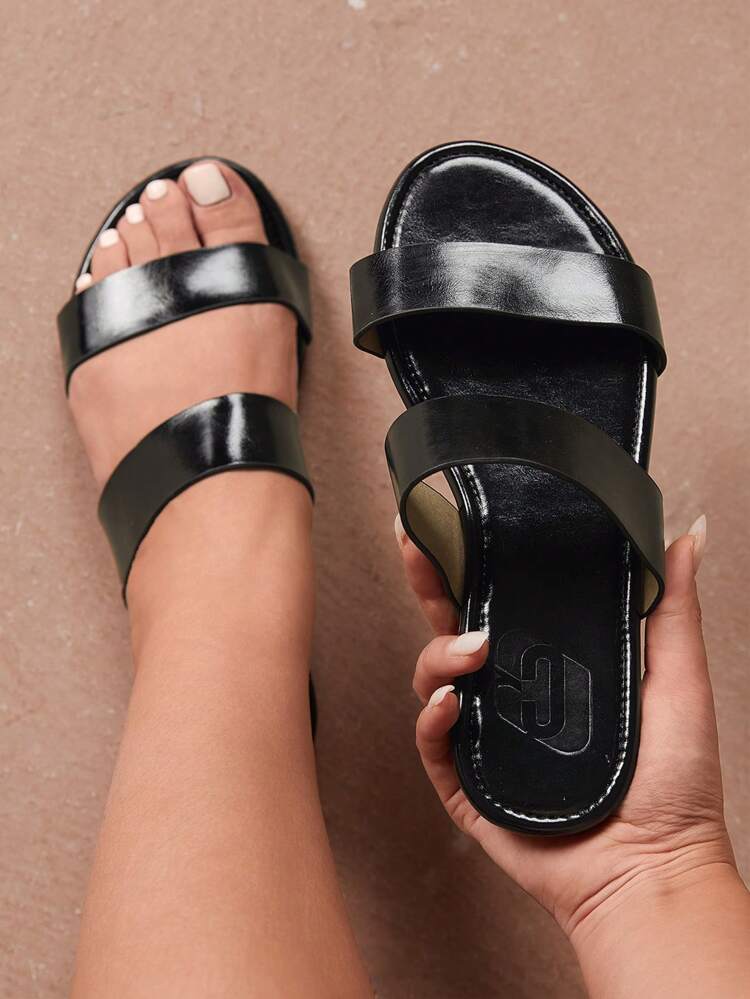 CUCCOO CURVES Women's Wide Width Flat Bohemian Beach Vacation Daily Wear Double Strap Black Sandals