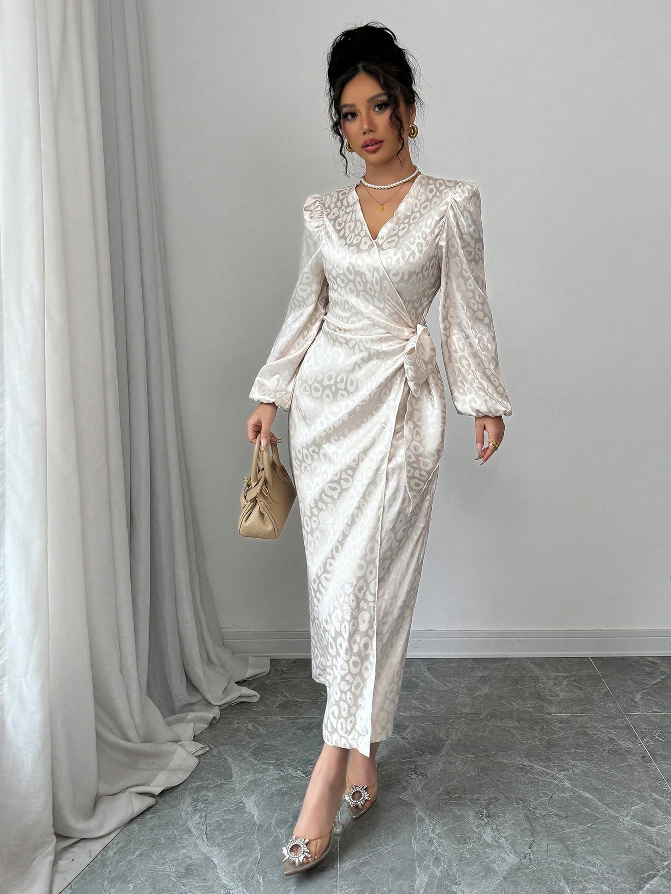 Modelyn فستان مطبوع بزخارف الورود، مبطن للخصر، أني...