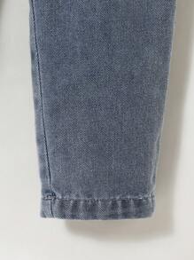 小男孩个性化百搭舒适休闲度假街头酷炫时尚无弹力薄款牛仔背带裤，春秋