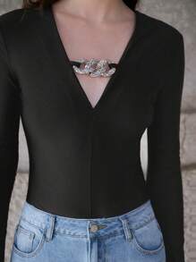 Maija Spring And Summer New Style Black Metal Chain V-Neck Sexy Women's Bodysuit, Urban, Modern, Elegant, Sleeveless, Daily Casual Commuting, Suitable For Going Out, Holiday, Holiday Party, Wedding Date Wear - Black - View 2