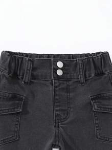 SHEIN Jeans entallados de mezclilla negra lavada con múltiples bolsillos y cintura elástica para niña en estilo casual