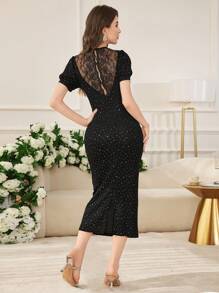 Modelyn Vestido mini casual de corte ajustado con panel de encaje y mangas cortas para mujer - Negro - Ver 5
