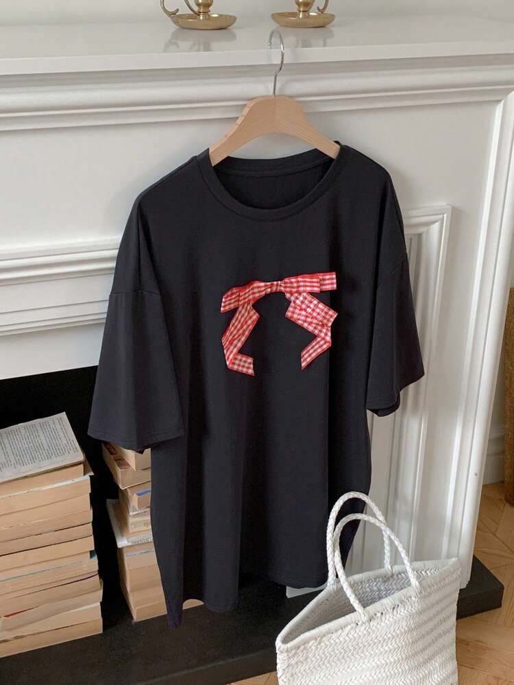 Women's Round Neck Short Sleeve T-Shirt With 3D Bow Decor Cute Tops Oversized T-Shirt