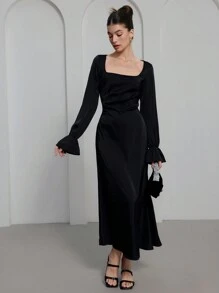 SHEIN Unity 优雅复古法式方领收腰荷叶边超长女式连衣裙 - 黑色 - 查看 1