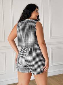 SHEIN EZwear Conjunto de 2 piezas de primavera/verano para mujer de talla grande: Chaleco sin mangas con estampado de cuadros + Shorts de traje casual