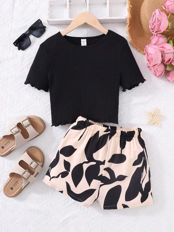 SHEIN Set informal de 2 piezas con camiseta de cuello redondo de canalé de manga corta y shorts con estampado floral para niña preadolescente