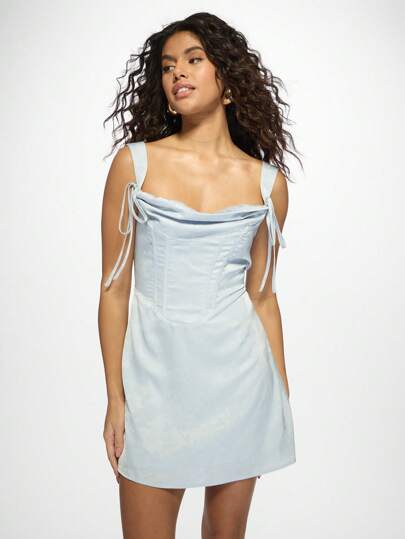 MISSGUIDED 缎面垂领迷你连衣裙，配有束腰细节和系带肩部设计，伞裙款式，适合派对、晚宴、夏季婚礼等场合的宾客穿着。