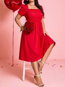 SHEIN Clasi Plus Size Women Valentine's Day Plain Color Short Sleeve Casual Red Dress, Simple & Fashionable, Outfit For Everyday Wear