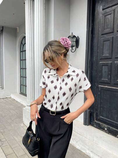 Chiquease 女士波西米亚风黑白花卉印花肩部系带袖衬衫，春夏款