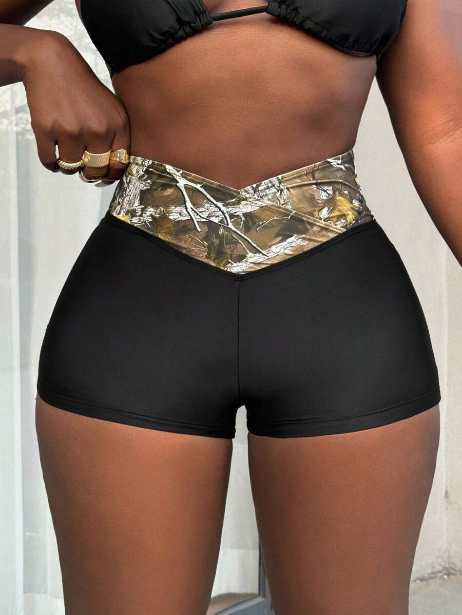 BamGleam Women Dry Leaf Print Waist Patchwork Beach Shorts, For Summer Vacation - Black - View 1