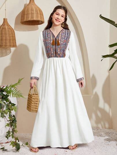 Teen Girl Solid Color Patchwork Tassel Decorated Long Sleeve Dress