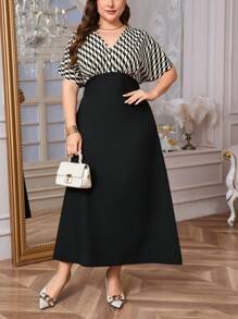 SHEIN Privé Plus Size Elegant Commute & Vacation V-Neck Splice Wave Striped Colorblock Print A-Line Long Dress; Wedding Season Long Dress - Multicolor - View 5
